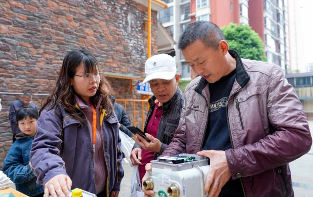 清镇市多部门联动开展“党建引领聚合力 燃气安全进万家”主题宣传