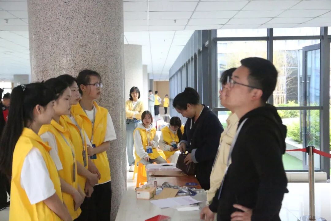 2025年贵州省职业院校技能大赛暨世界职业院校技能大赛贵州省选拔赛贵阳市经济贸易中等专业学校赛点开赛