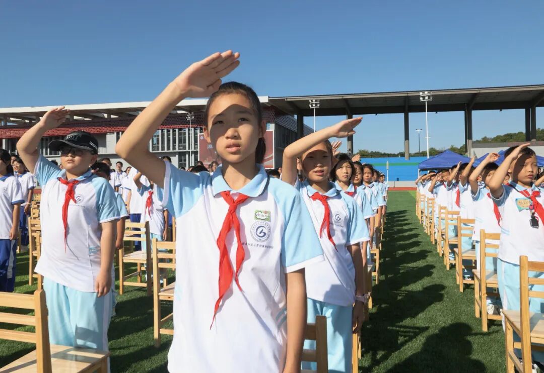 790余名新生！湖南师范大学附属贵安学校揭牌，涵盖小学初中高中