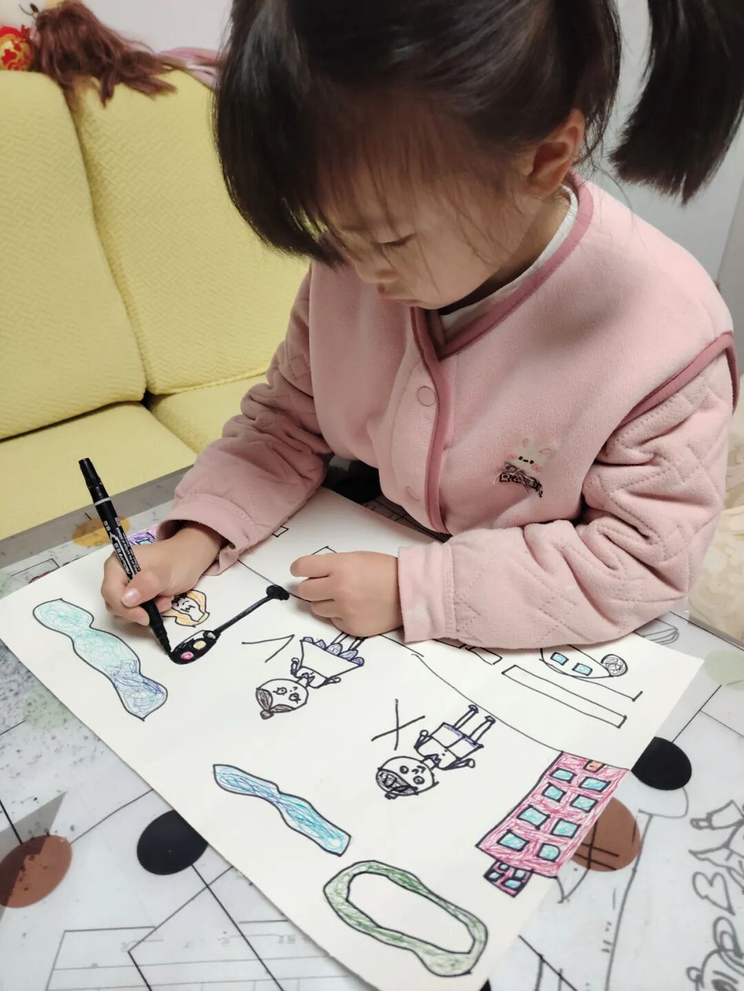 清镇市时光幼儿园开展“2025年交通安全法治教育进校园”活动