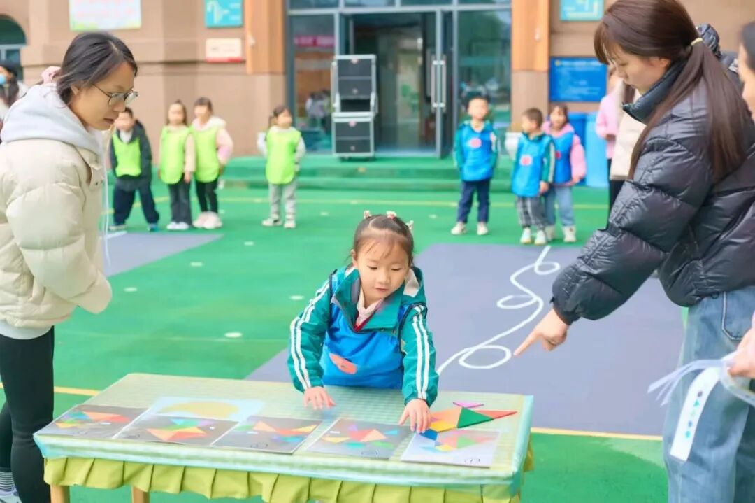 开阳县第二幼儿园冬季运动会解锁成长新玩法