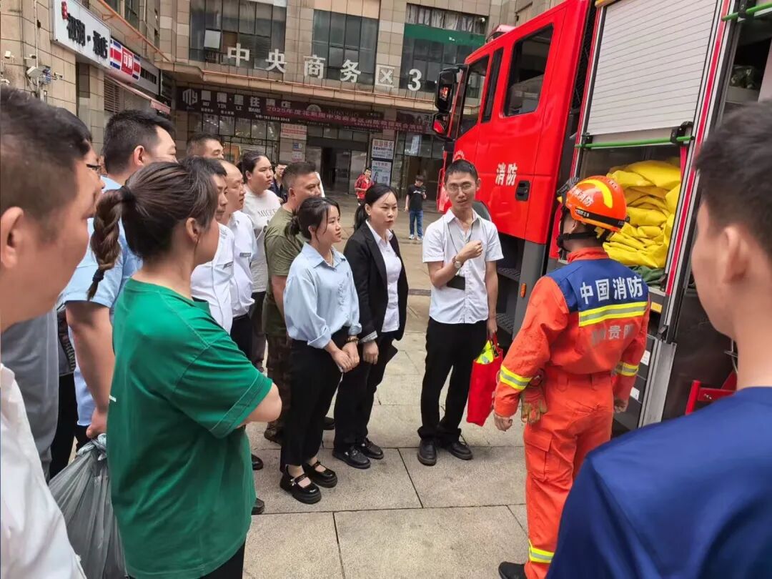 三措并举探索花果园超大型社区消防治理路径 筑牢民生安全防线