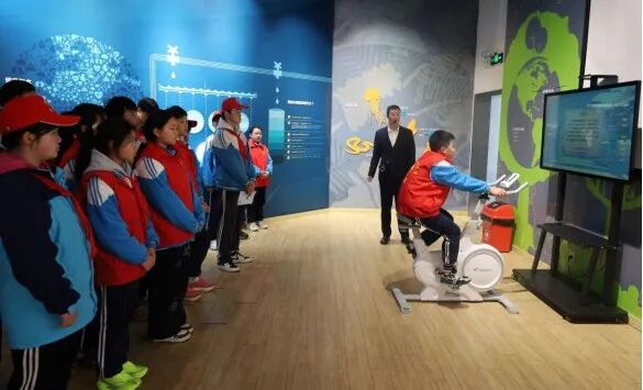 贵阳市第十四中学开展“探寻水密码·守护生命源”社会实践活动
