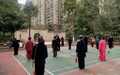 云岩区夯实公共文化服务 让居民家门口享受“文化大餐”