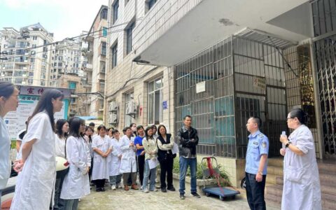 “天使白”+“警察蓝”共筑安全防线！云岩区警医联动开展反恐防暴应急演练