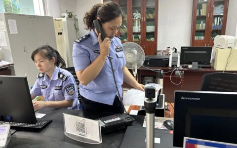 群众亮起“满意灯”！云岩区落实“三最”户籍政策让群众办事更方便