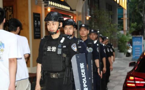 守护城市“烟火气”！云岩公安在行动
