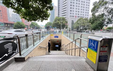 出行“有爱无碍”！云岩区打造无障碍通道试点街道