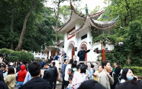 云岩区：聚焦“六爽”引客来 文旅市场活力足
