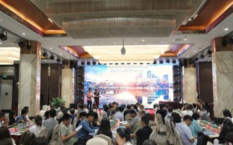 学思想 强党性 重实践 建新功｜云岩“店小二”式服务解企业烦心事