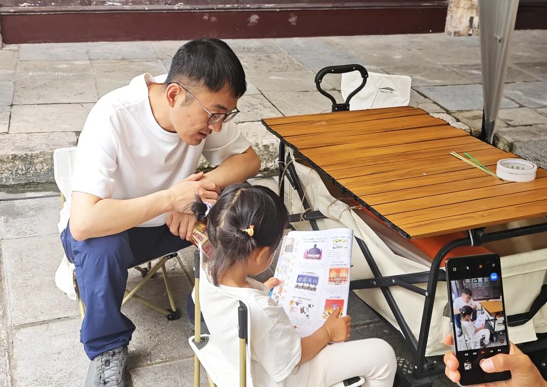 2.jpg 阅游南明 趣享文旅——中国旅游日南明区图书馆“阅动全城•南图巡游记”走进翠微园