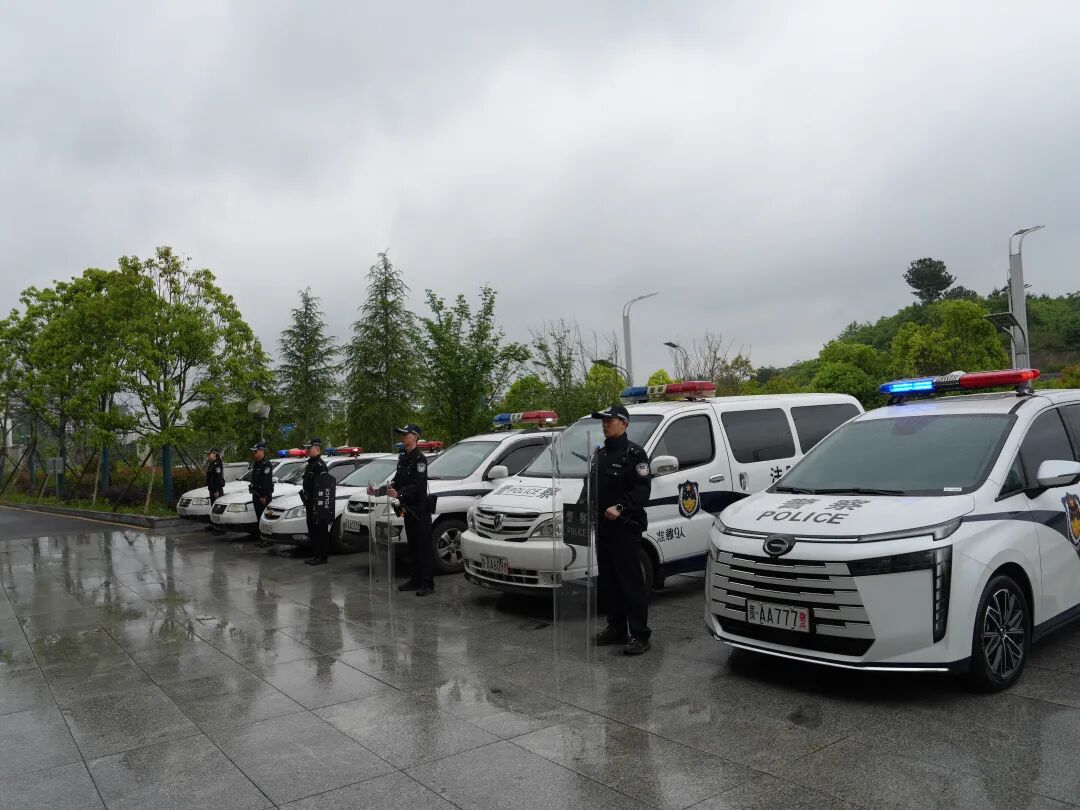 南明法院“贵在执行”系列专项行动启动