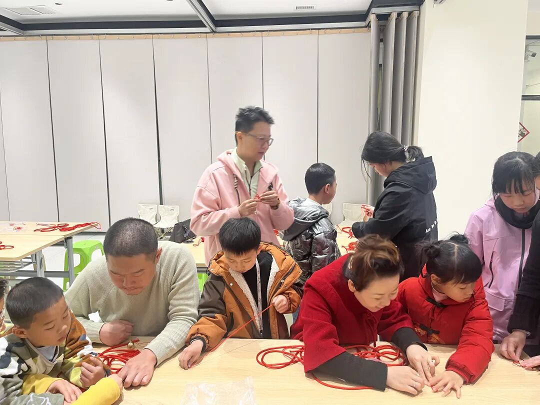 网络中国节·春节丨南明区图书馆以传统手工艺为新春添彩