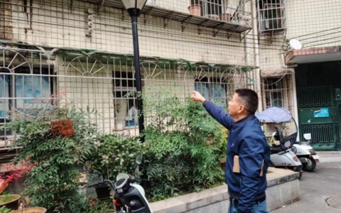 照亮“回家路”守护“安全感” 太慈桥街道为老旧小区路灯“焕新”