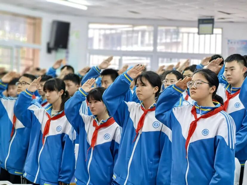 南明区沉浸式爱国主义教育剧本《保卫祖国》走进贵阳市第十四中学
