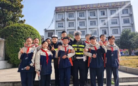 南明交警开展“警营开放日” 活动