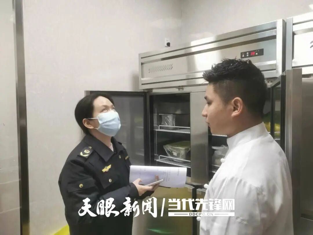 南明区市场监管局为饮品店打通开业“最后一公里”