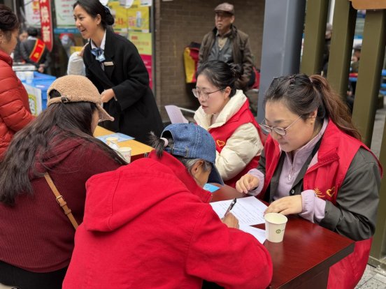 小车河街道富园社区 小积分撬动大治理，议事亭里绘社区治理新图景