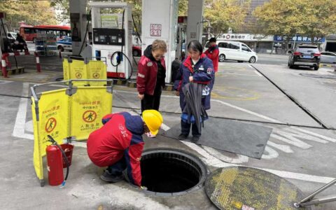 南明区商务局强化安全生产、消防安全监管，筑牢商贸领域安全防线
