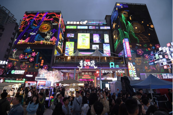 2.png 省旅发大会聚人气 南明暖心服务留客心