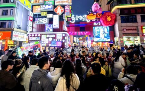 网络中国节·春节｜非遗潮玩+国风演艺，南明年味拉满不重样