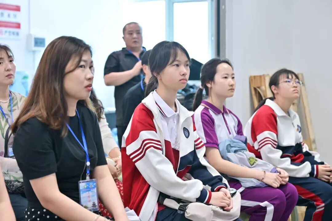 阳光阅卷！直击贵阳贵安2026年中考阅卷现场