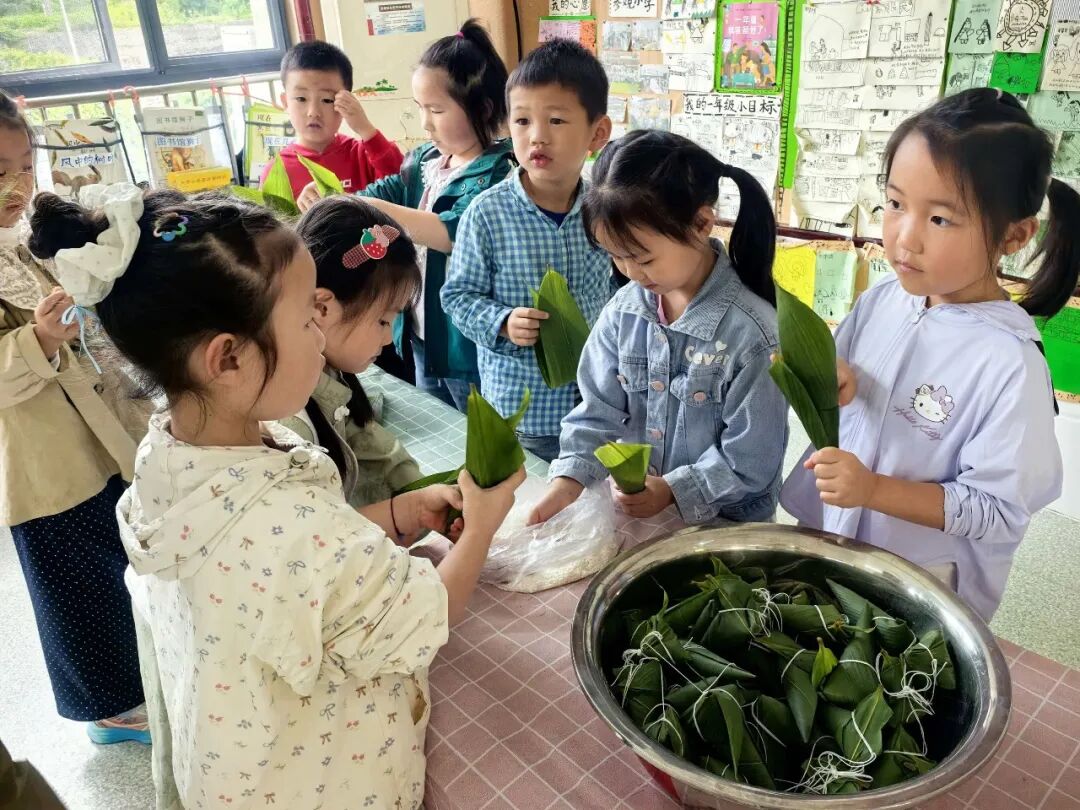 开阳县第二幼儿园开展端午主题系列活动