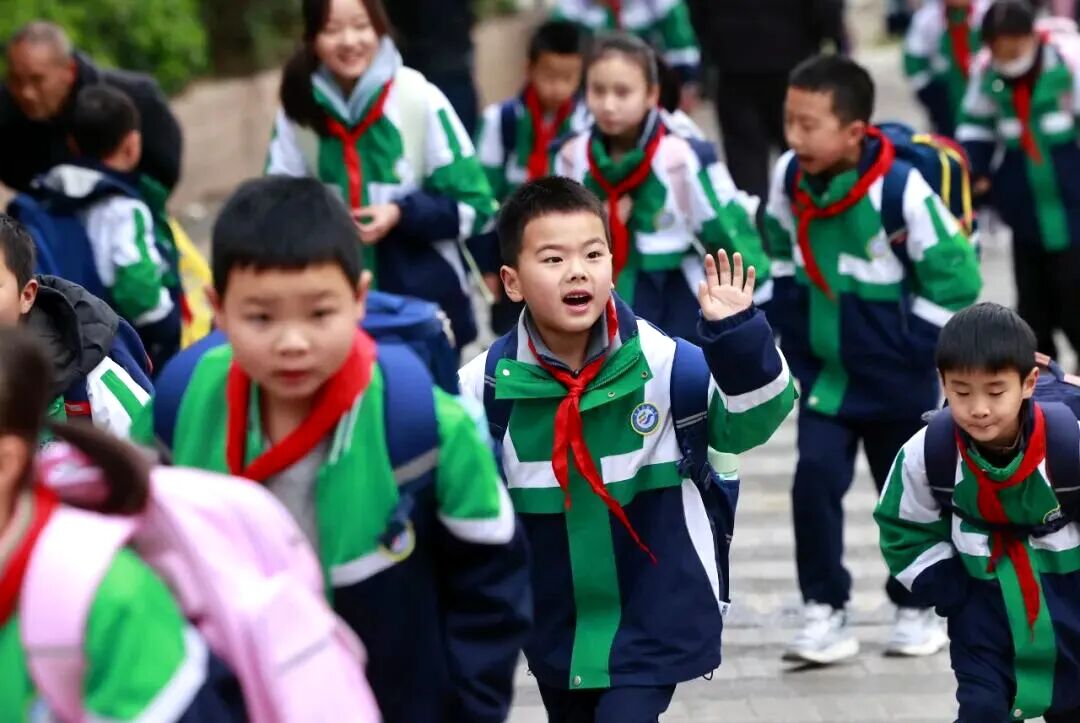 春启新程,逐梦启航!乌当区中小学今日开学