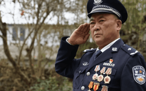 汇聚榜样力量 弘扬文明新风丨全国公安机关爱民模范 杨家发