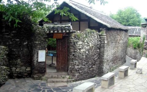 晨读花溪 | 黄依莉：八路军高级干部家属在青岩（二）
