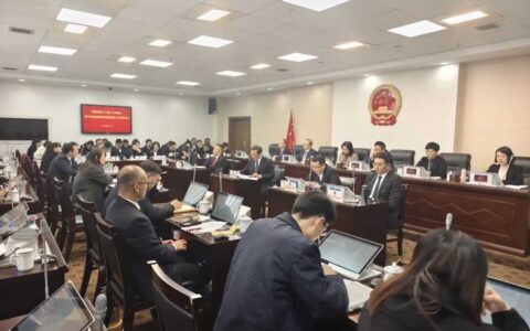 ​一问一答应民声，以问增效聚合力——花溪区人大常委会聚焦教育高质量开展专题询问