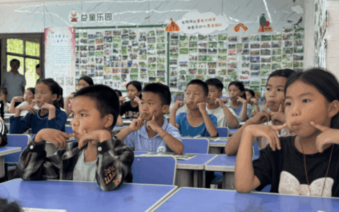 动态 | 2024年“小桔灯”亲子阅读暨暑期儿童关爱服务活动走进花溪