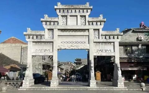 晨读花溪 | 李发模：时间在青岩古镇休息(组诗)