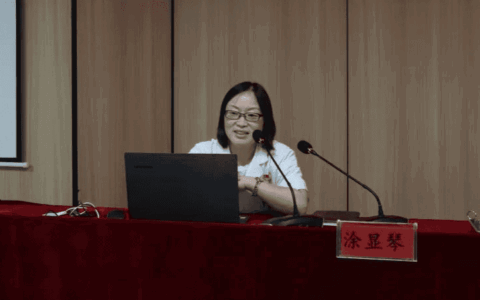 ​奋进的花溪·身边的榜样丨涂显琴：让病人能随时找到我