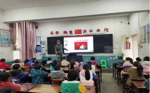 学雷锋日 | 花溪区各学校开展学雷锋志愿服务活动