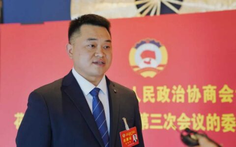 区政协委员陆续报到 花溪进入“两会时间”