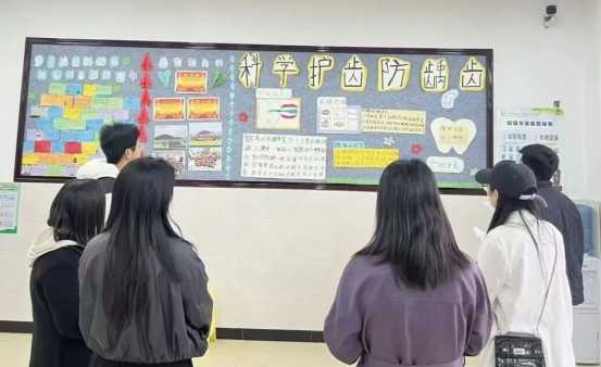乌当区疾控中心(卫监站)联合下坝九年制学校开展健康主题板报评选活动