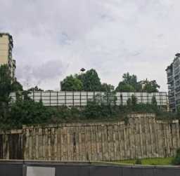 关于拆除乌当区新添大道北段振华广场后侧大型广告牌的公告