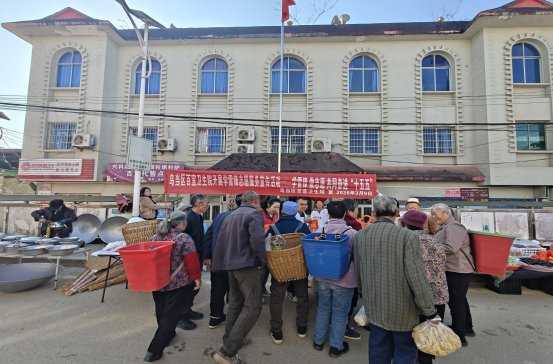 乌当区卫健系统开展学雷锋志愿服务系列活动