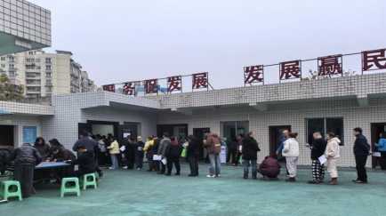 热血汇聚大爱  奉献点亮生命  ——龙广路街道积极开展无偿献血工作