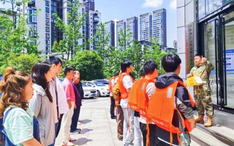 白云区泉湖街道“四到位”做好防汛抗旱各项工作