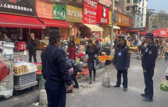 疏堵结合 规范管理