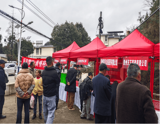 乌当区春风行动招聘会新场镇专场顺利举行