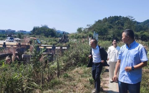 乌当区退役军人事务局到羊昌镇 开展巡河检查