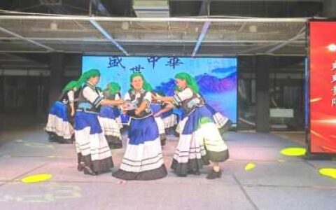 乌当区举办贵阳贵安“德耀筑城” 道德模范事迹巡演暨国防教育宣讲活动