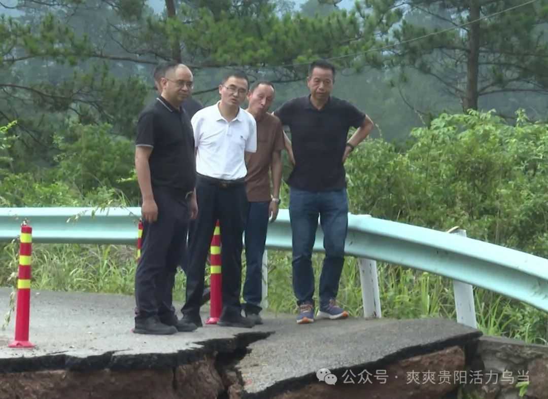 艾疆调研指导水毁公路抢险保通工作
