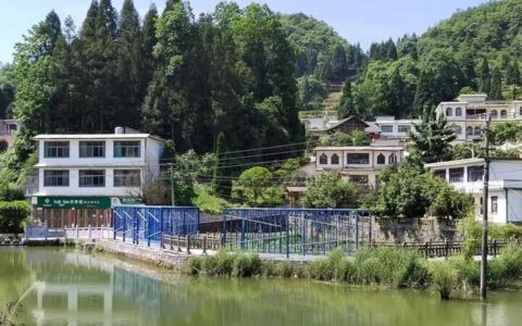 平平无奇的平坝村，靠什么“火”起来？