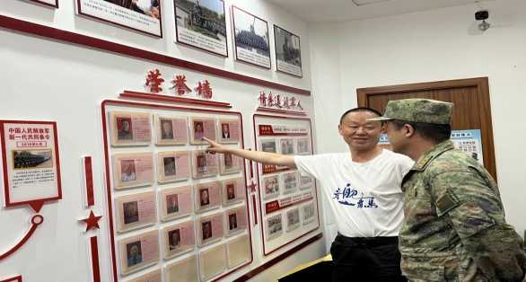 军地合力  共谋发展 ——乌当区委常委、区人武部部长谭全权赴区退役军人事务局调研工作