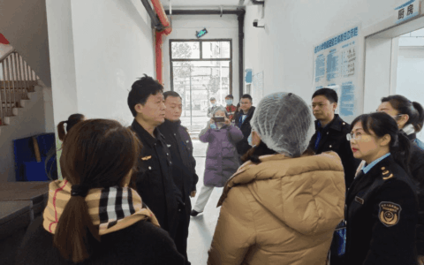 观山湖区开展校园食品安全联合检查工作