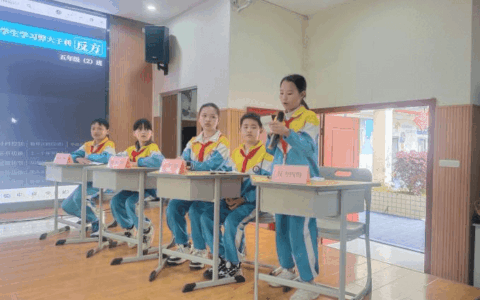思辨少年行 声动筑城心
